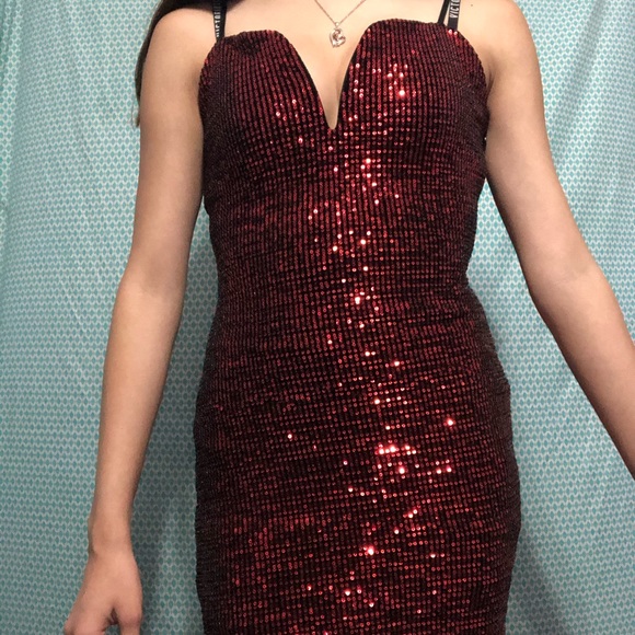 sequin red dress - Picture 3 of 3